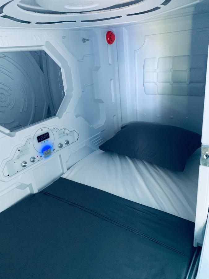Capsule Inn Bali Legian Zewnętrze zdjęcie