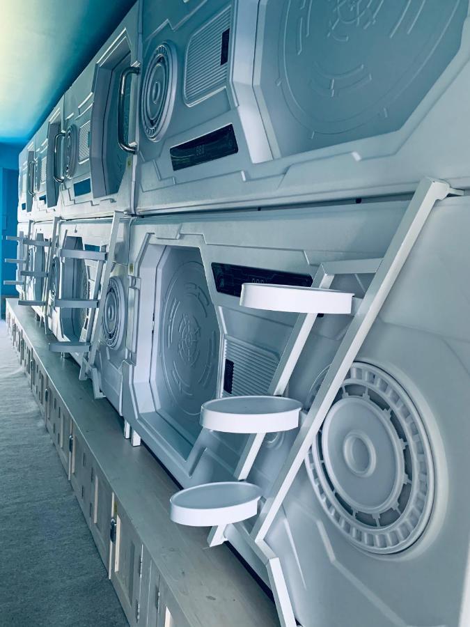 Capsule Inn Bali Legian Zewnętrze zdjęcie