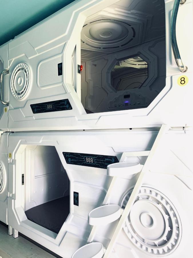 Capsule Inn Bali Legian Zewnętrze zdjęcie