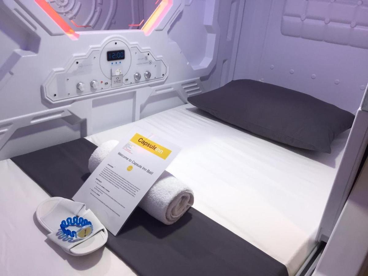 Capsule Inn Bali Legian Zewnętrze zdjęcie
